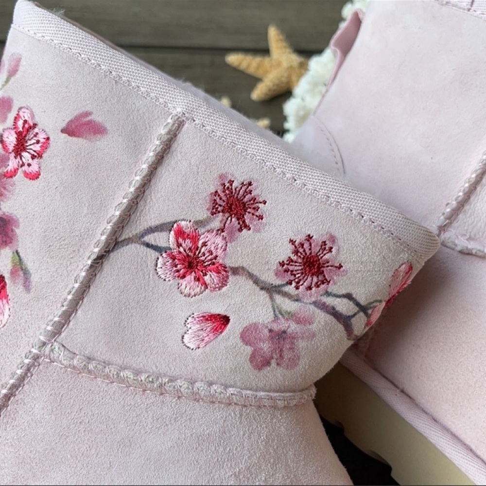 🌴🔆UGG- MINI BLOSSOM BOOTS🔆🌴 - Picture 13 of 15